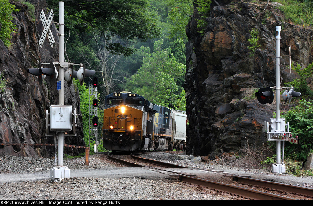 CSX 3315 ET44AH CSX 5217
